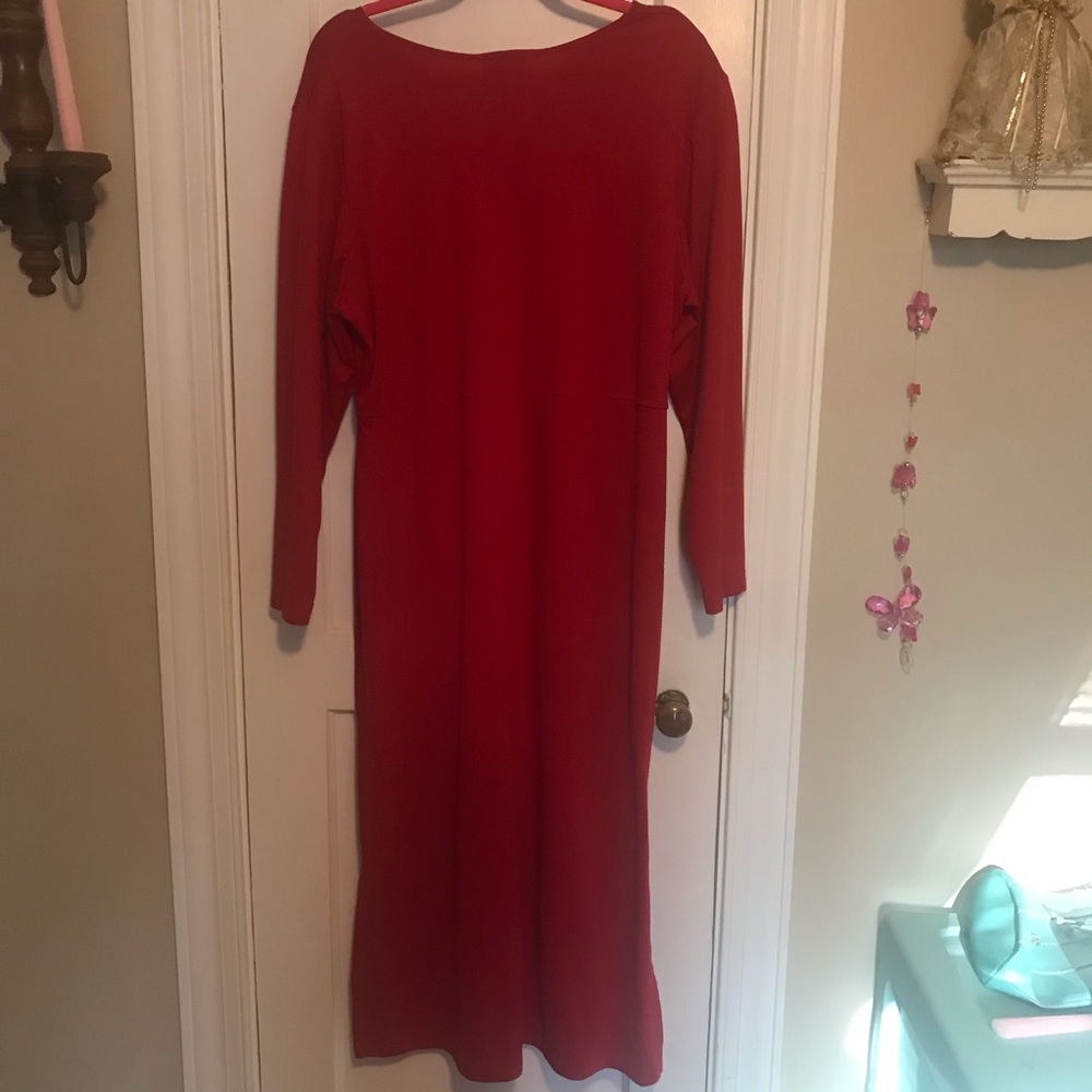 Avenue Red Maxi Dress Heavier weight Size 14/16